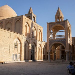 Armenian or Safavid? A Reconsideration of the Architecture and Decoration of Vank Cathedral, Isfahan 1664/1074