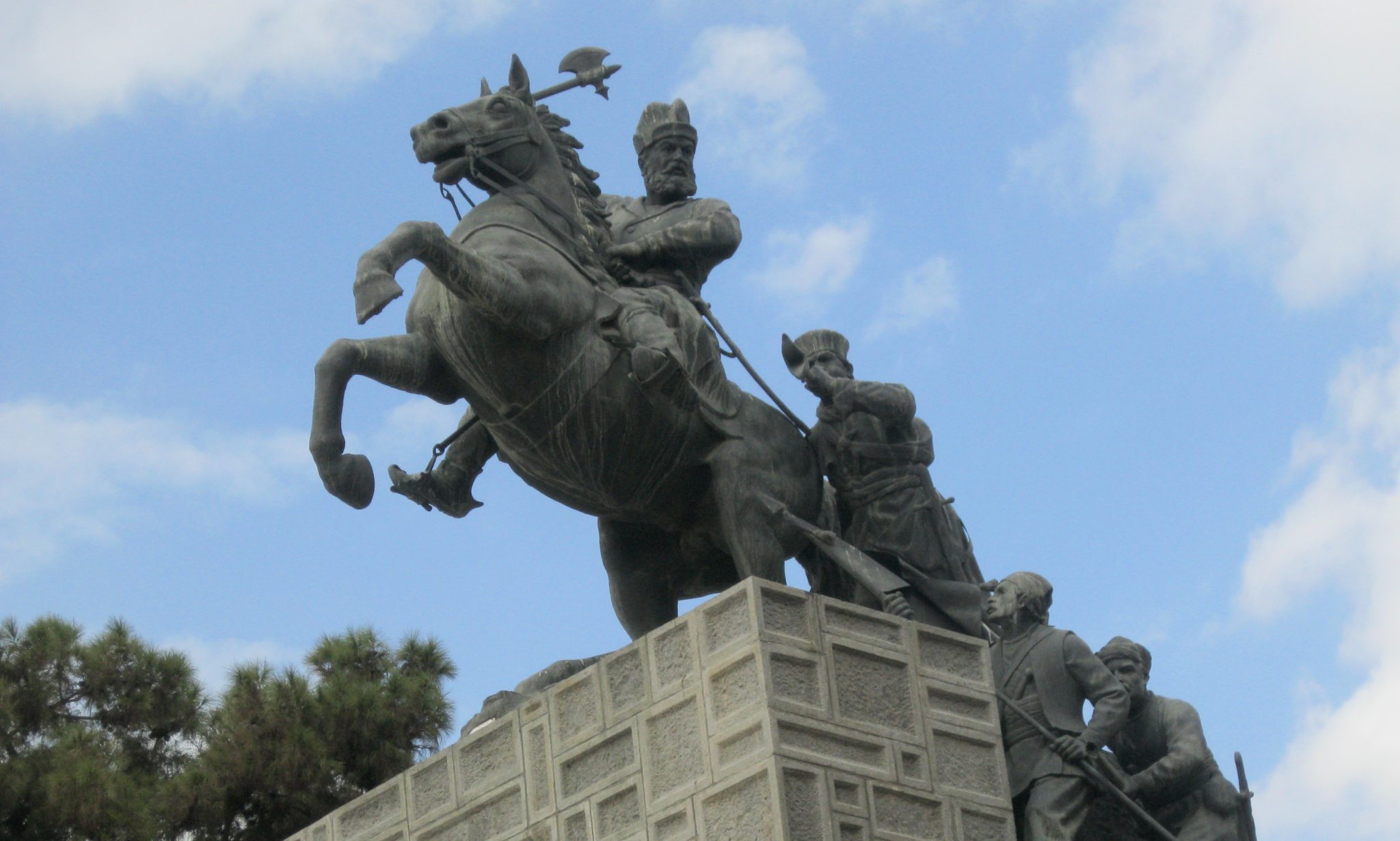 Nader_Shah_Statue_in_Mashhad